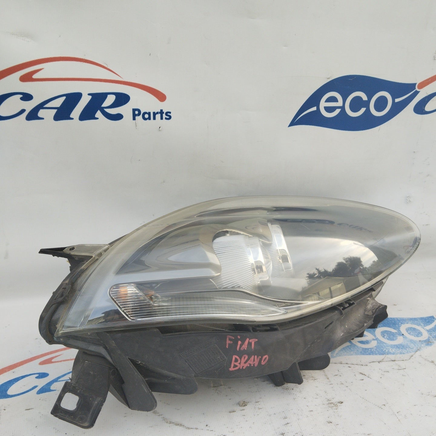 Fanale anteriore dx Fiat Bravo 2008 Fondo scuro freccia bianca ecoAG3725