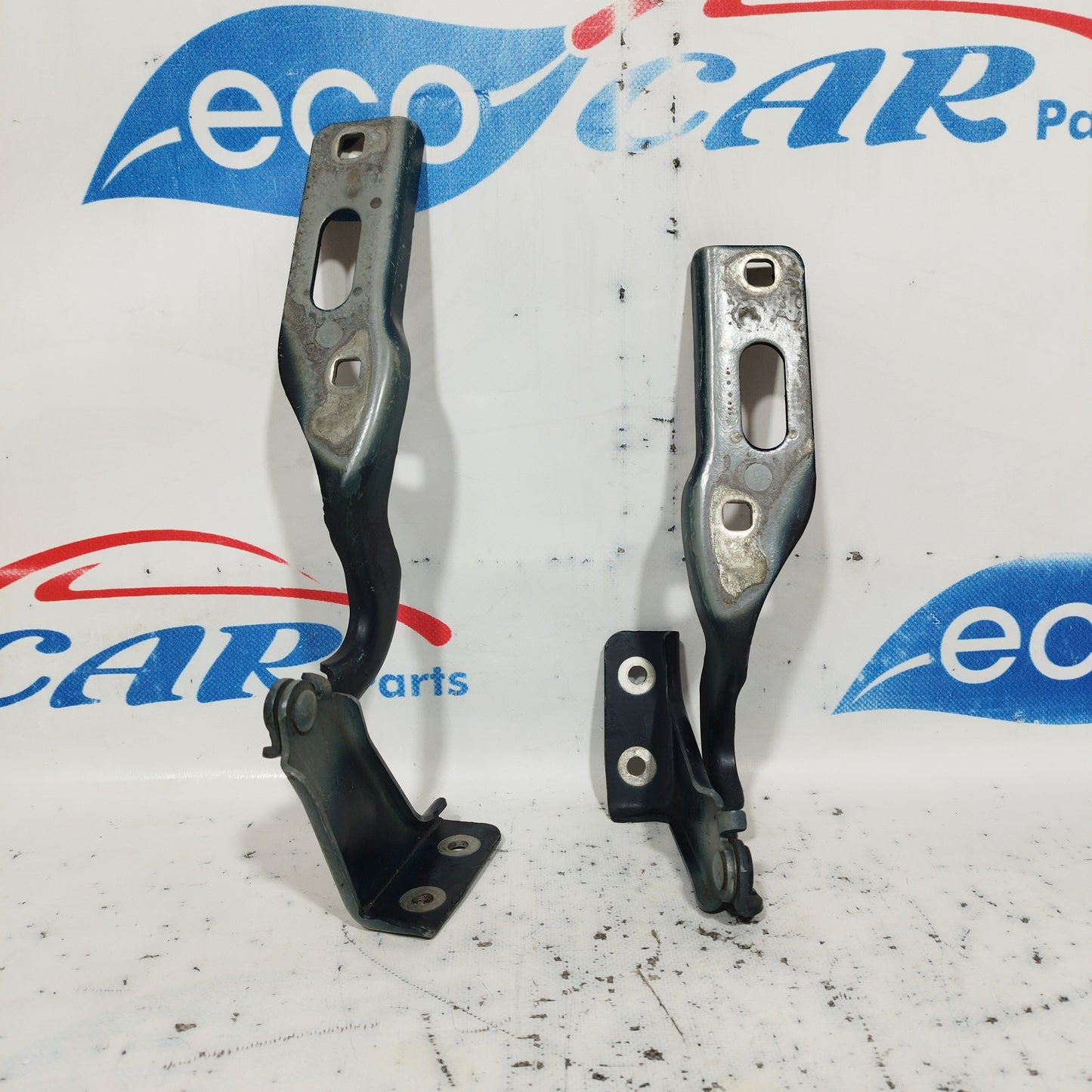 Bonnet hinges Seat Leon 2015 code: 5F0823301 ecoAC6718