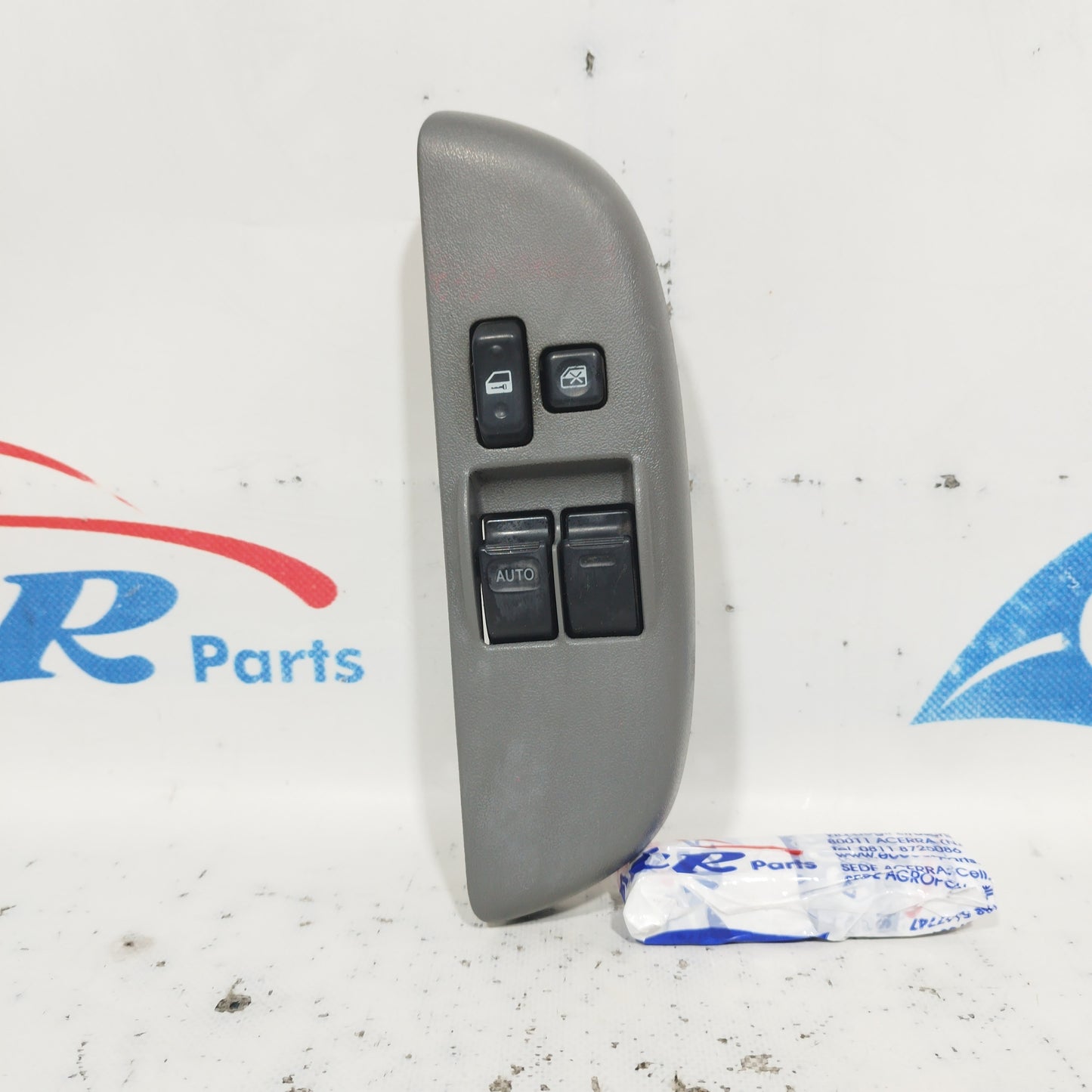 Pulsantiera anteriore sx Toyota Yaris Verso 2006 codice: 84820-52090 ecoAC6321