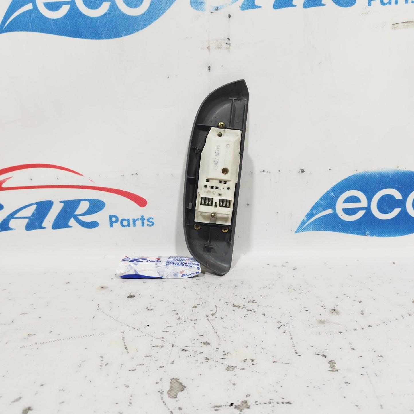 Pulsantiera anteriore sx Toyota Yaris Verso 2006 codice: 84820-52090 ecoAC6321