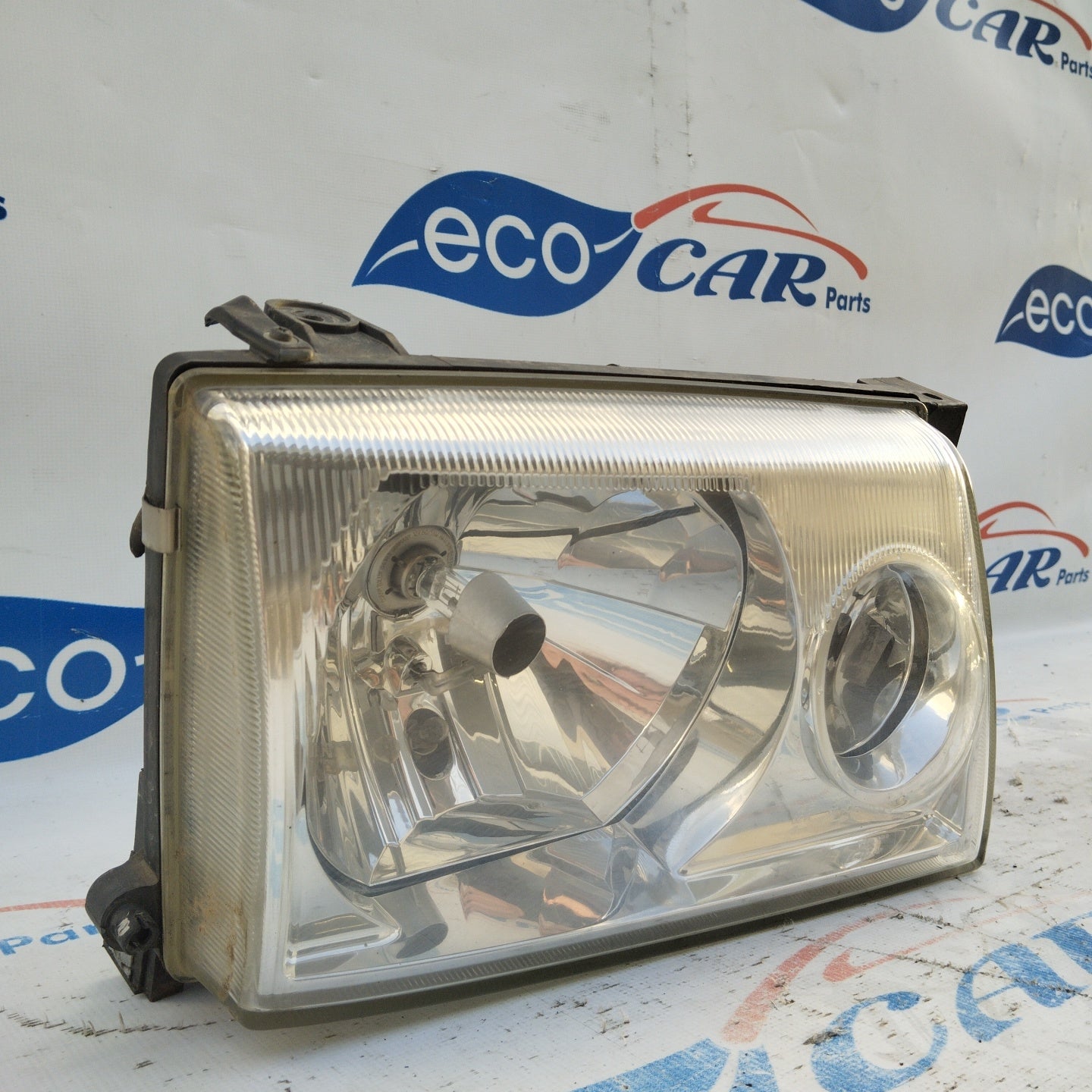 Fanale anteriore dx Nissan Terrano II ecoAG4175
