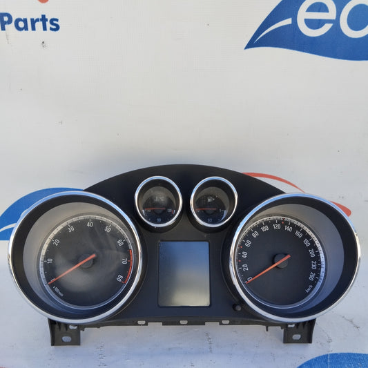 Opel Insignia 2.0 B 2011 Instrumententafel-Code: 12844144 ecoAG4191