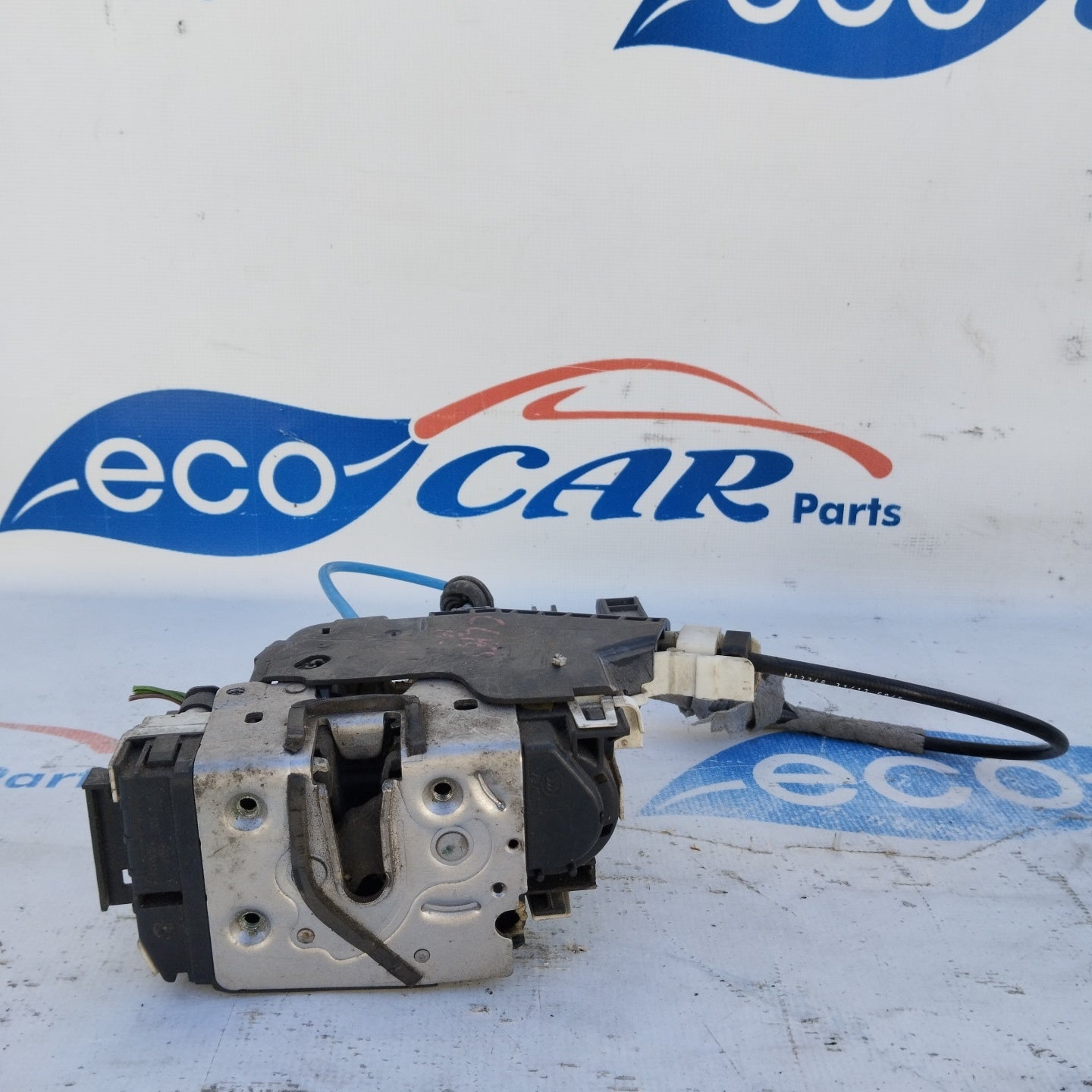 Left front lock Mercedes A-Class W176 Code a1667200135 ecoAG4193