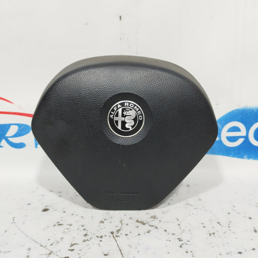 Alfa Romeo Giulietta 2017 steering wheel airbag code: 01561302970 ecoAC6820