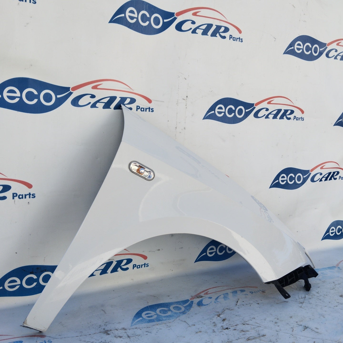 Parafango dx bianco Seat Ibiza 2015 ecoAG4223