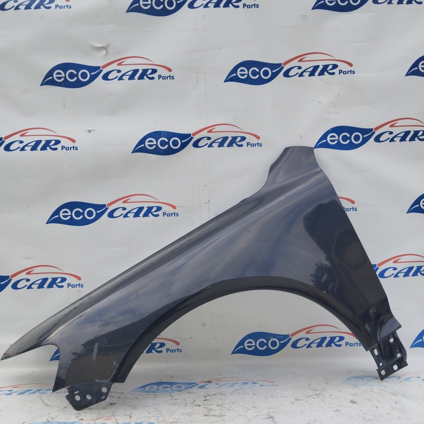 Left black fender Volkswagen Touareg 2004 ecoAG4235