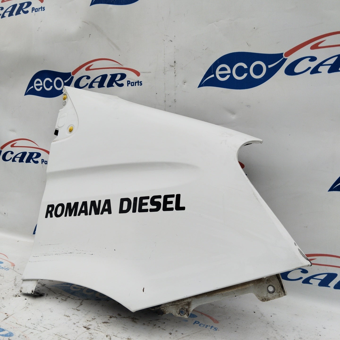 Weißer rechter Kotflügel Iveco Daily 35S10 2010 ecoAG4244