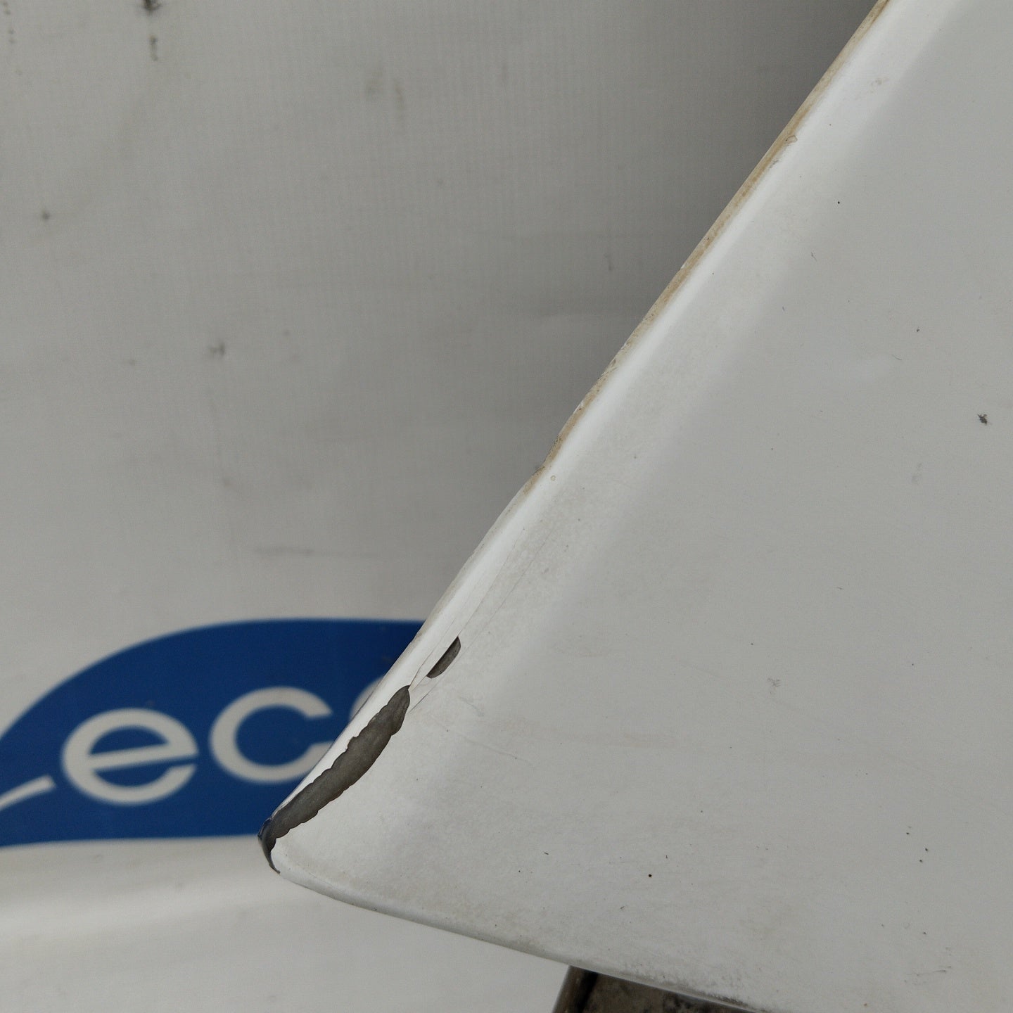 Weißer linker Kotflügel Iveco Daily 35S10 2010 ecoAG4245