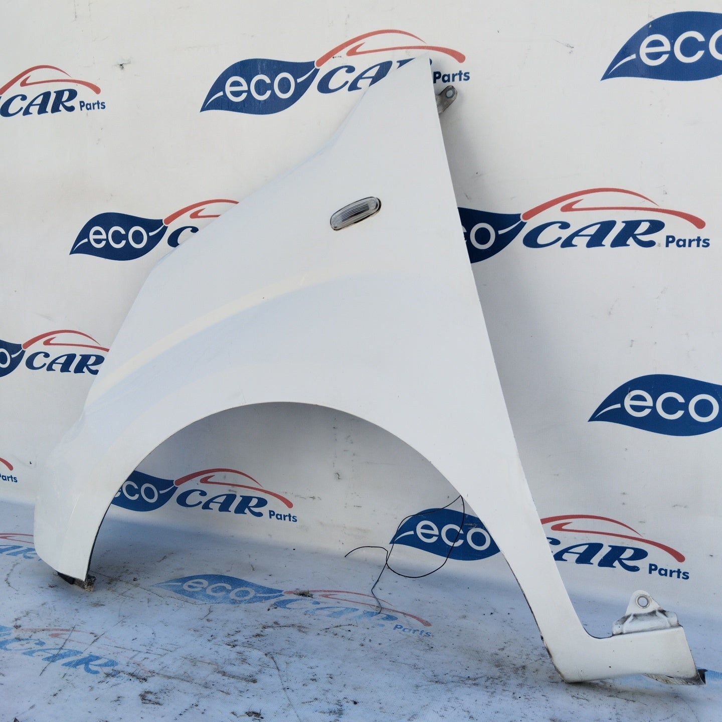 White left front fender Fiat Qubo 2011 ecoAG4275