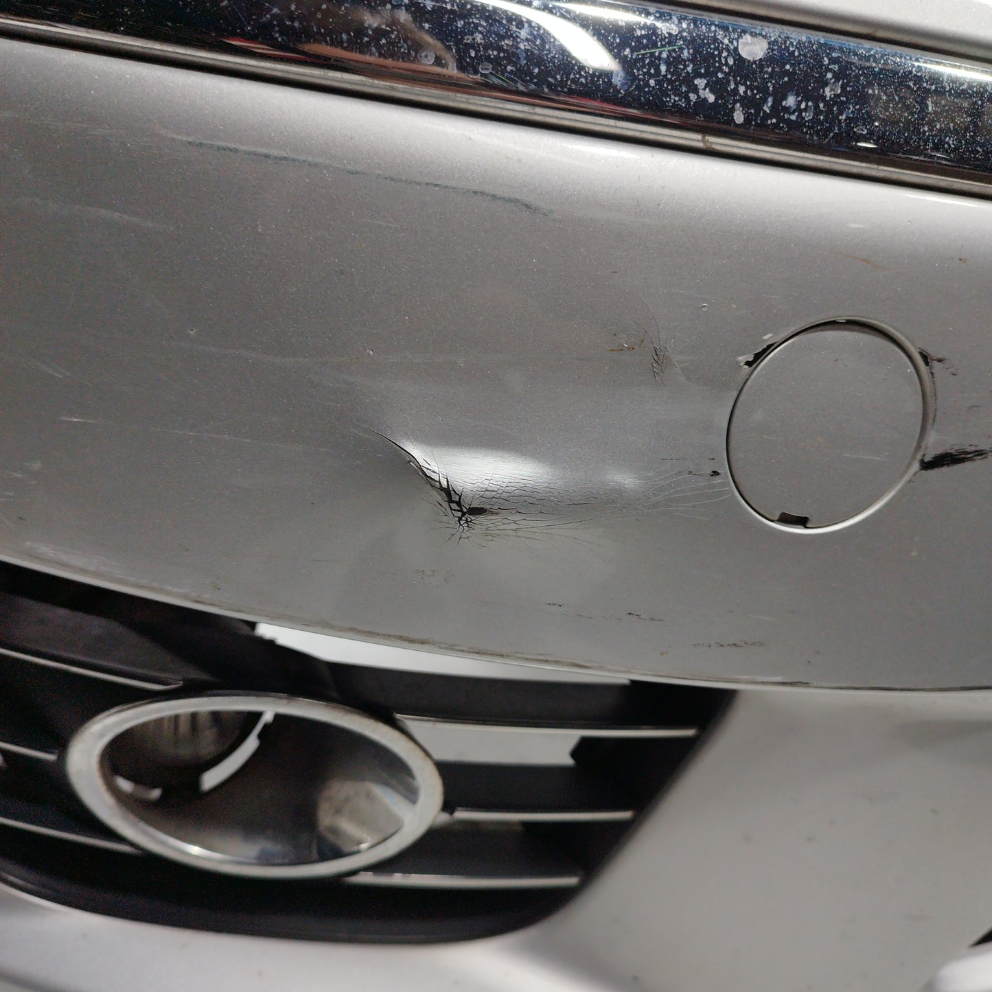 Paraurti anteriore grigio argento Lancia Musa 2010 ecoAC6928