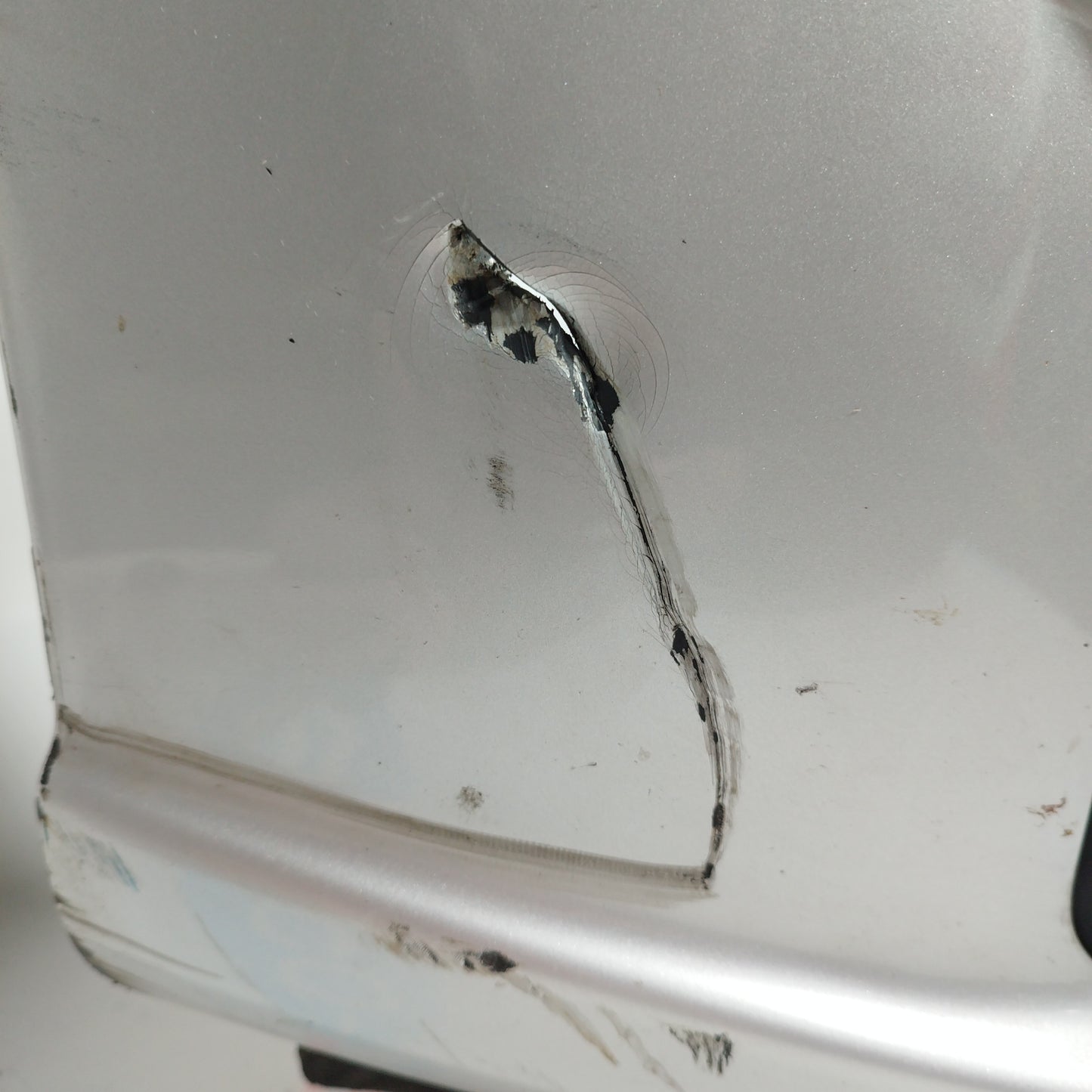 Paraurti anteriore grigio argento Lancia Musa 2010 ecoAC6928