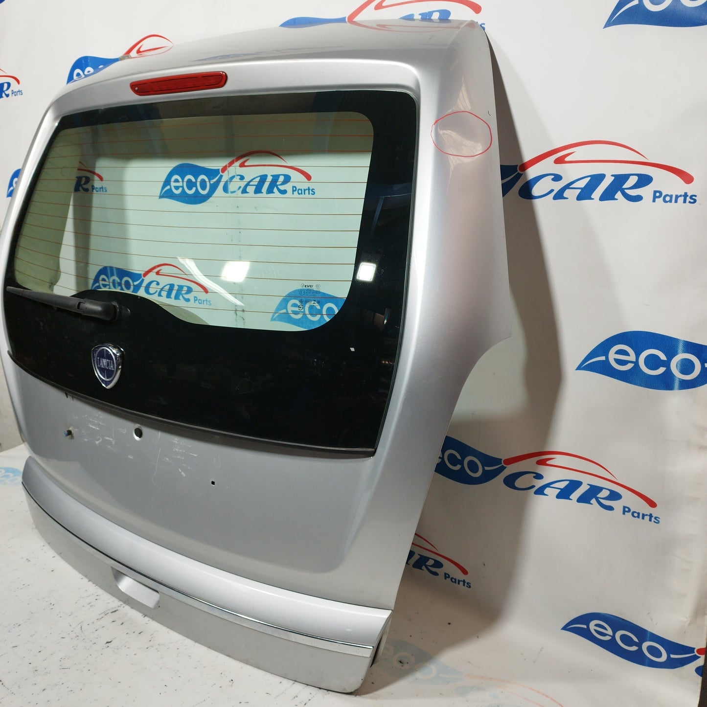 Silver gray tailgate Lancia Musa 2007 ecoAC6929