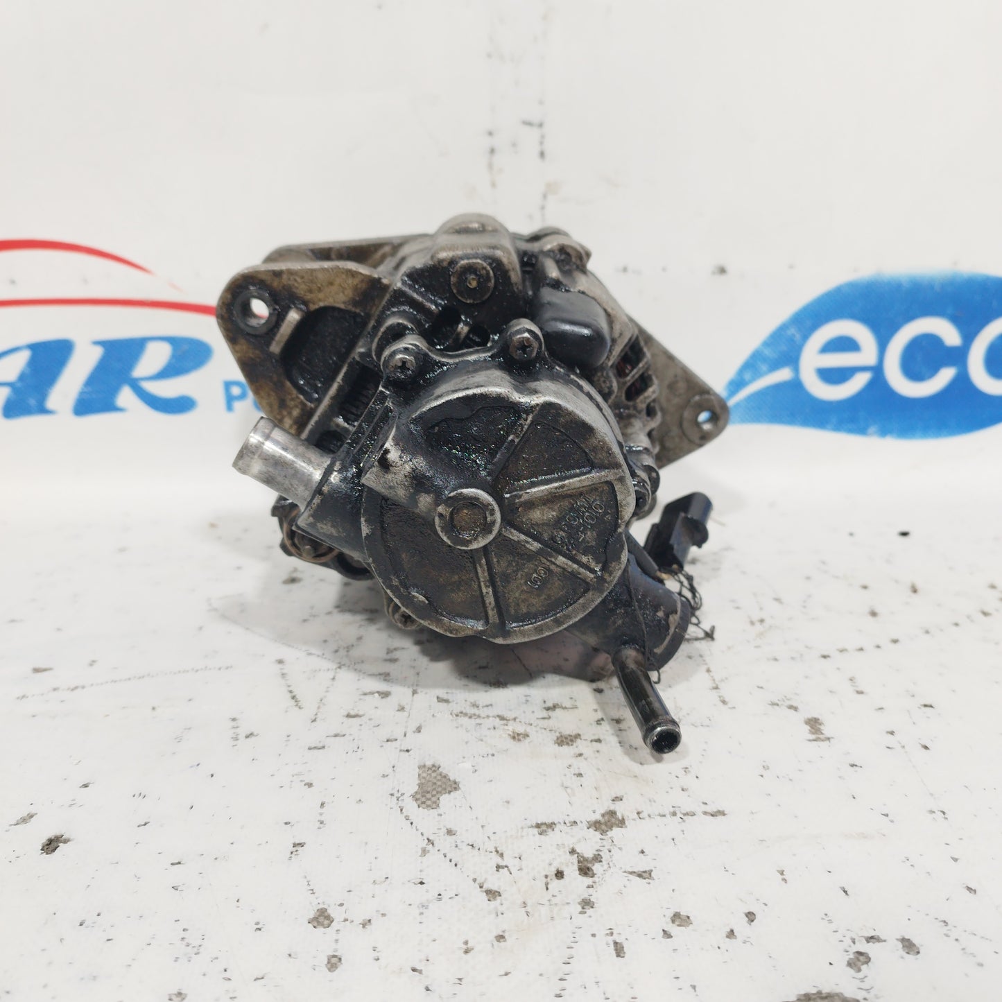 Alternator Hyundai Galloper 2.5 TD 1998 code: 37300-42870 ecoAC6930