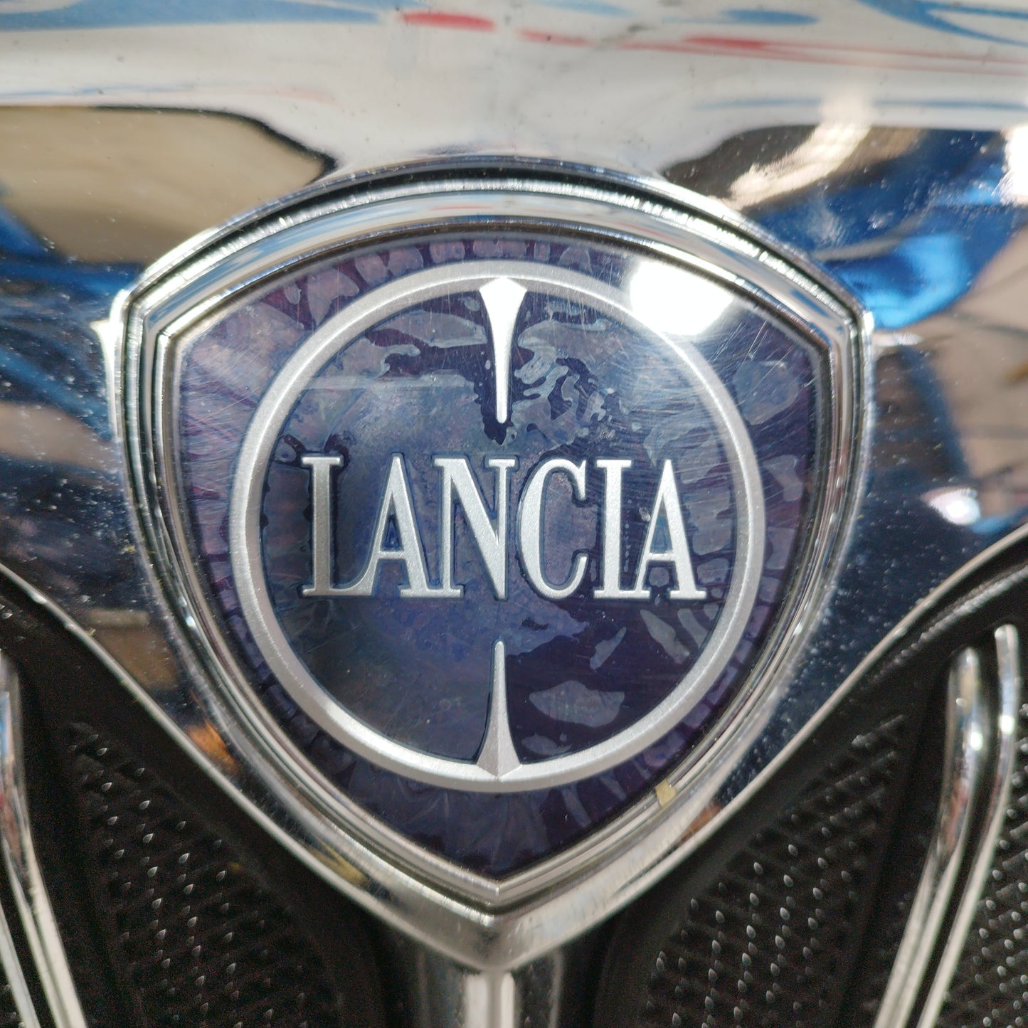 Mascherina anteriore Lancia Musa 2010 ecoAC6932