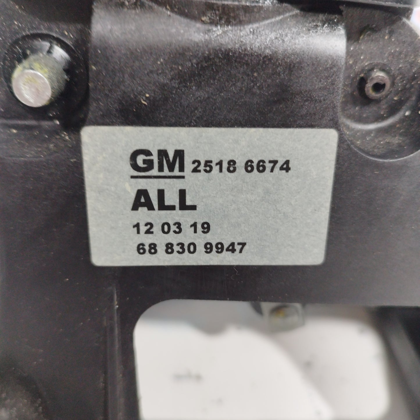 Chevrolet Aveo 1.2 B 2013 gear lever cod: 688309947 ecoAC6946