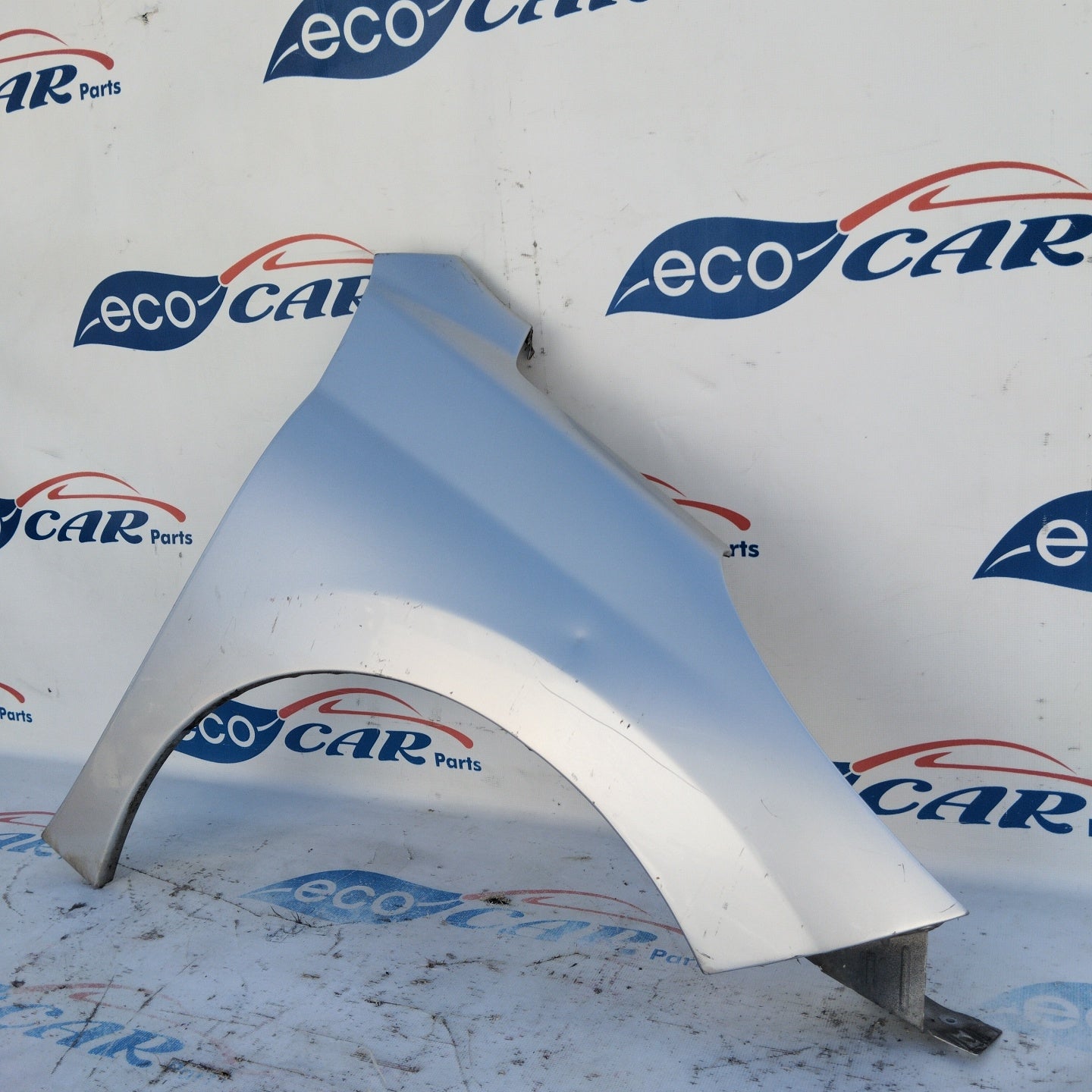 Parafango dx grigio argento Peugeot 207 ecoAG4282