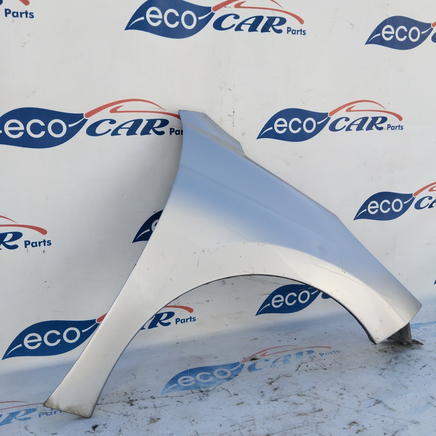 Parafango dx grigio argento Peugeot 207 ecoAG4282