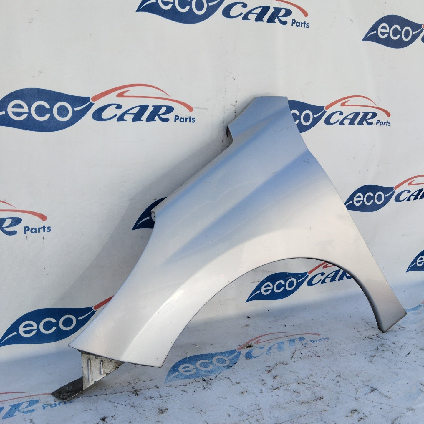 Parafango sx grigio argento Peugeot 207 ecoAG4284