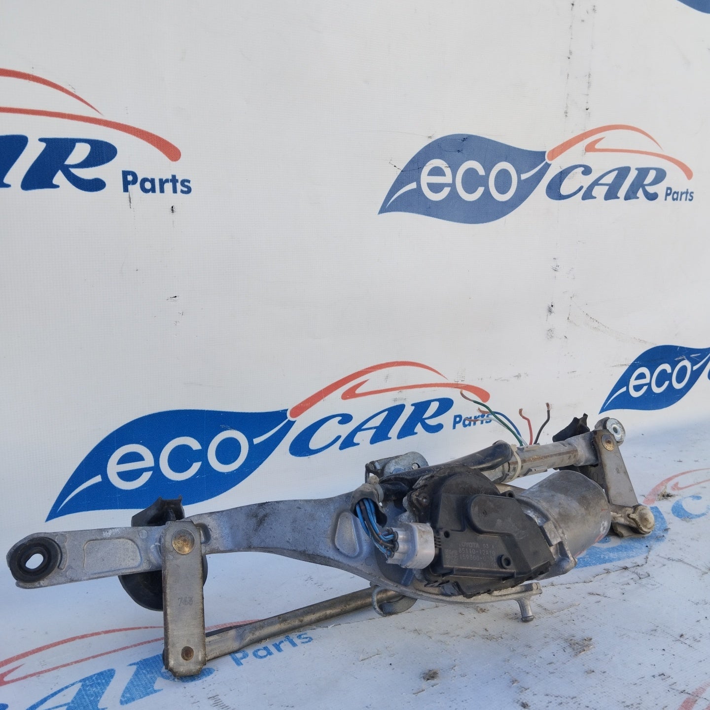 Front windscreen wiper motor Toyota Auris 2007 code: 85110--12a10 ecoAG4294