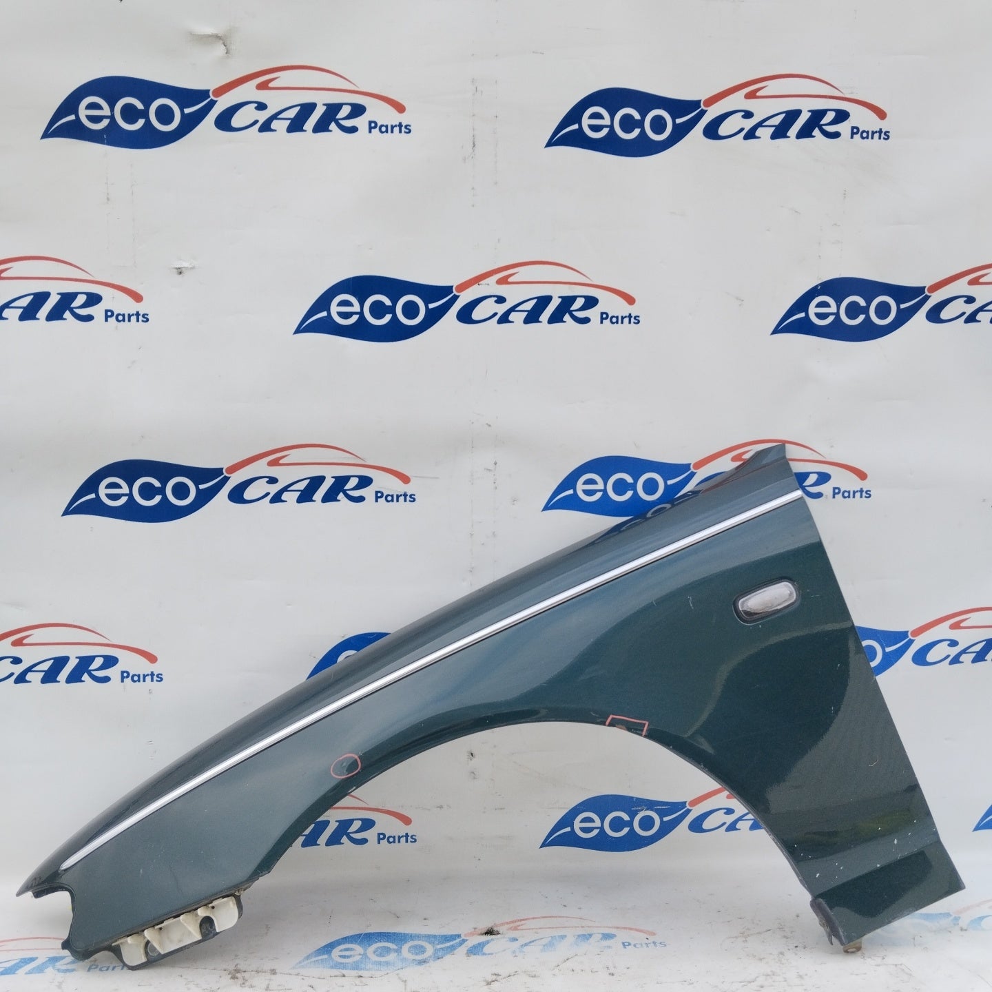 Green left mudguard Rover 75 ecoAG4326