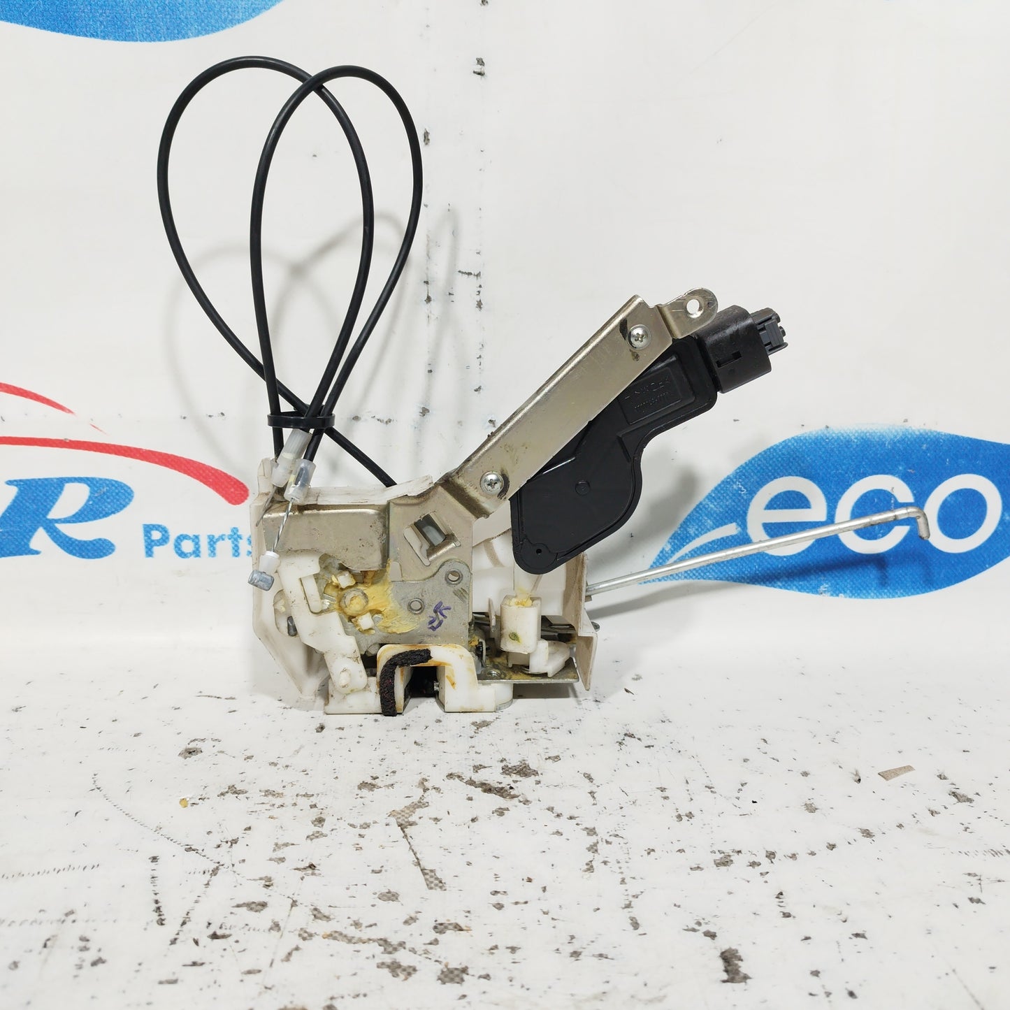 Left front lock Suzuki Alto 2011 2 Pin ecoAC7055