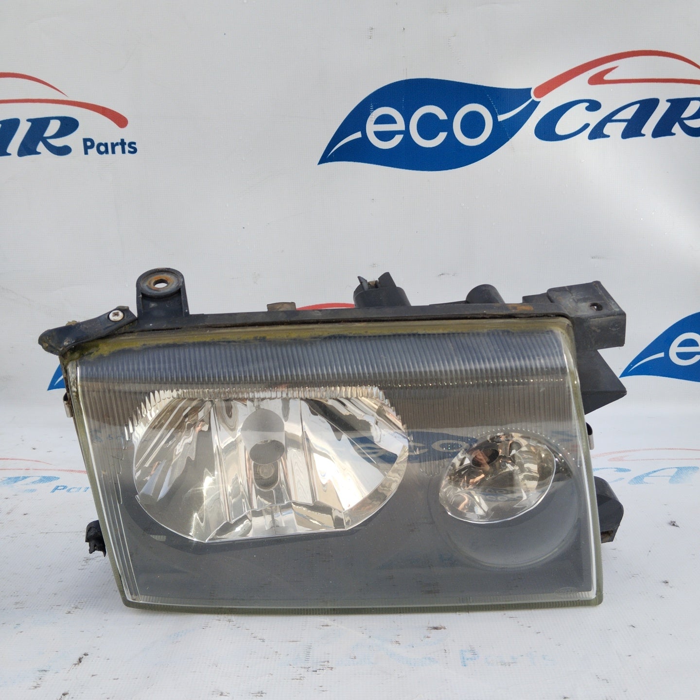 Fanale anteriore dx Nissan Terrano II Fondo nero ecoAG4335