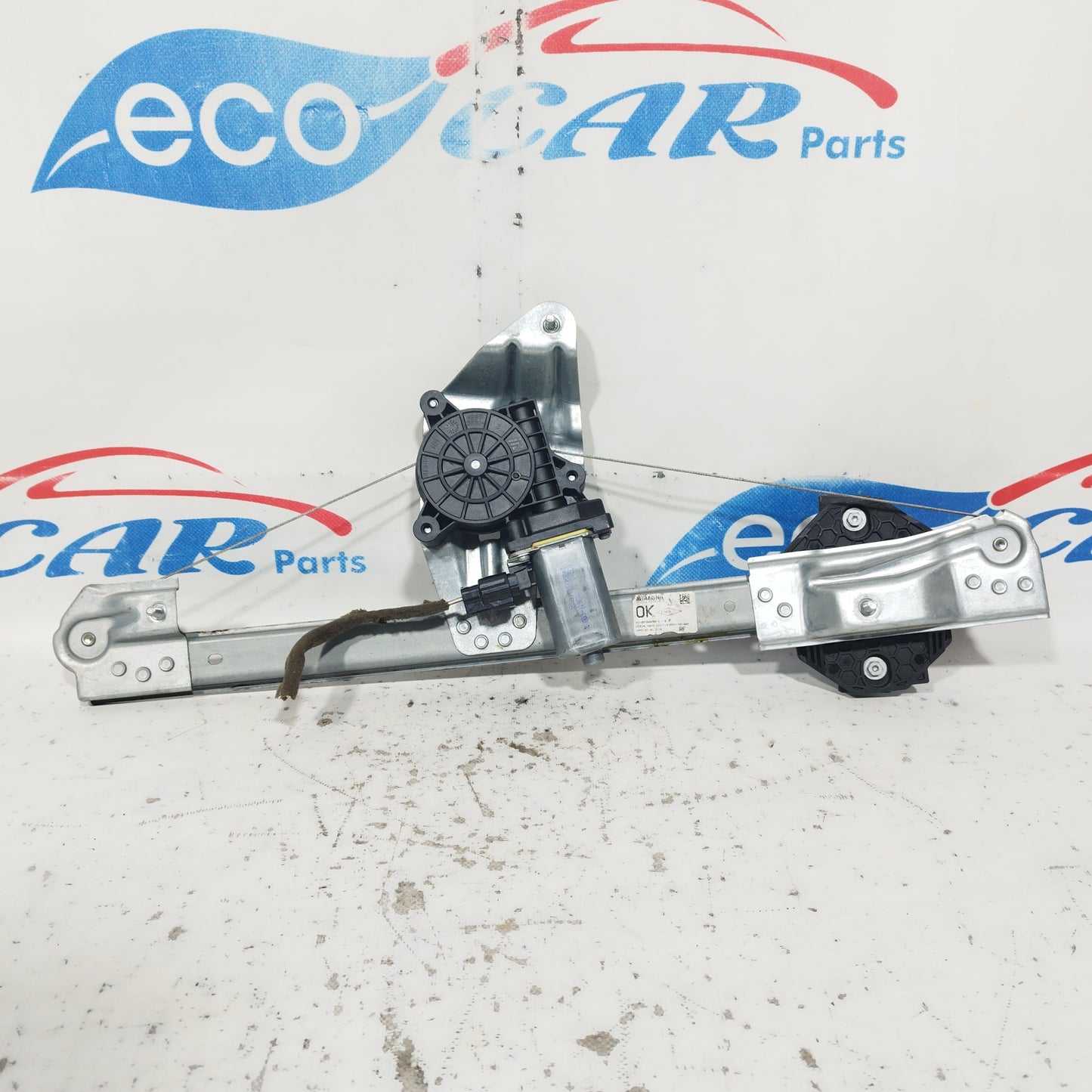 Gepäckträger vorne rechts Dacia Sandero Stepway Code: 0371001 p2012 ecoAC7069