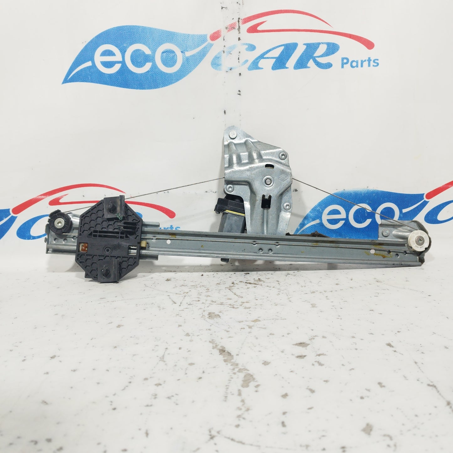 Gepäckträger vorne rechts Dacia Sandero Stepway Code: 0371001 p2012 ecoAC7069