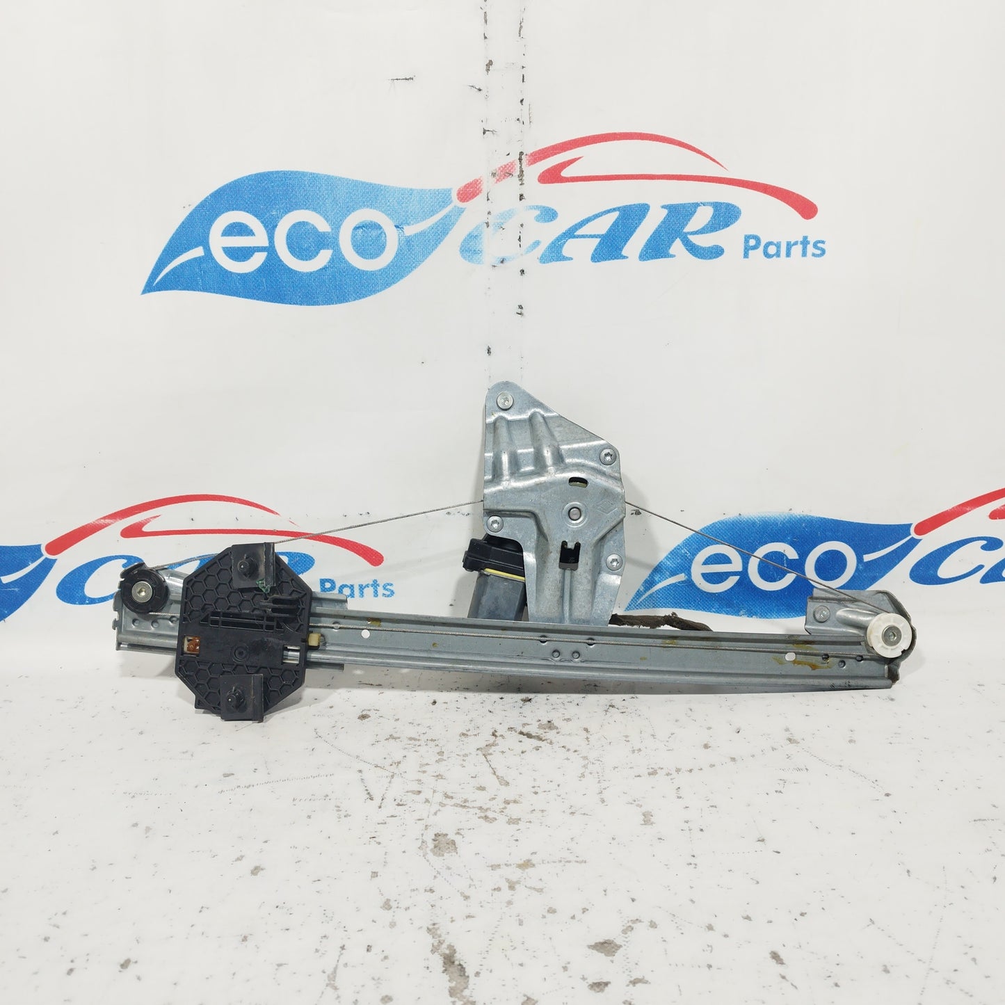 Gepäckträger vorne rechts Dacia Sandero Stepway Code: 0371001 p2012 ecoAC7069