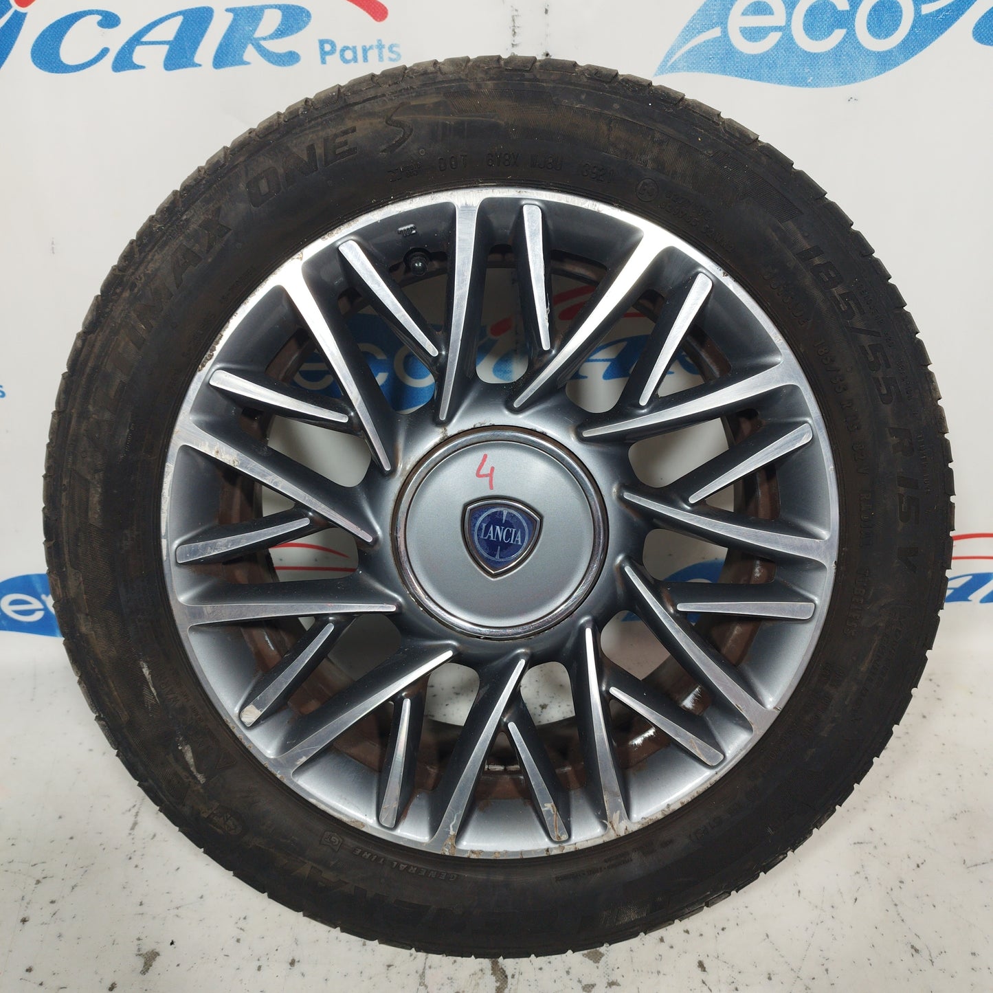 Cerchi in lega completi di gomme Lancia Ypsilon 2014 ecoAC7117