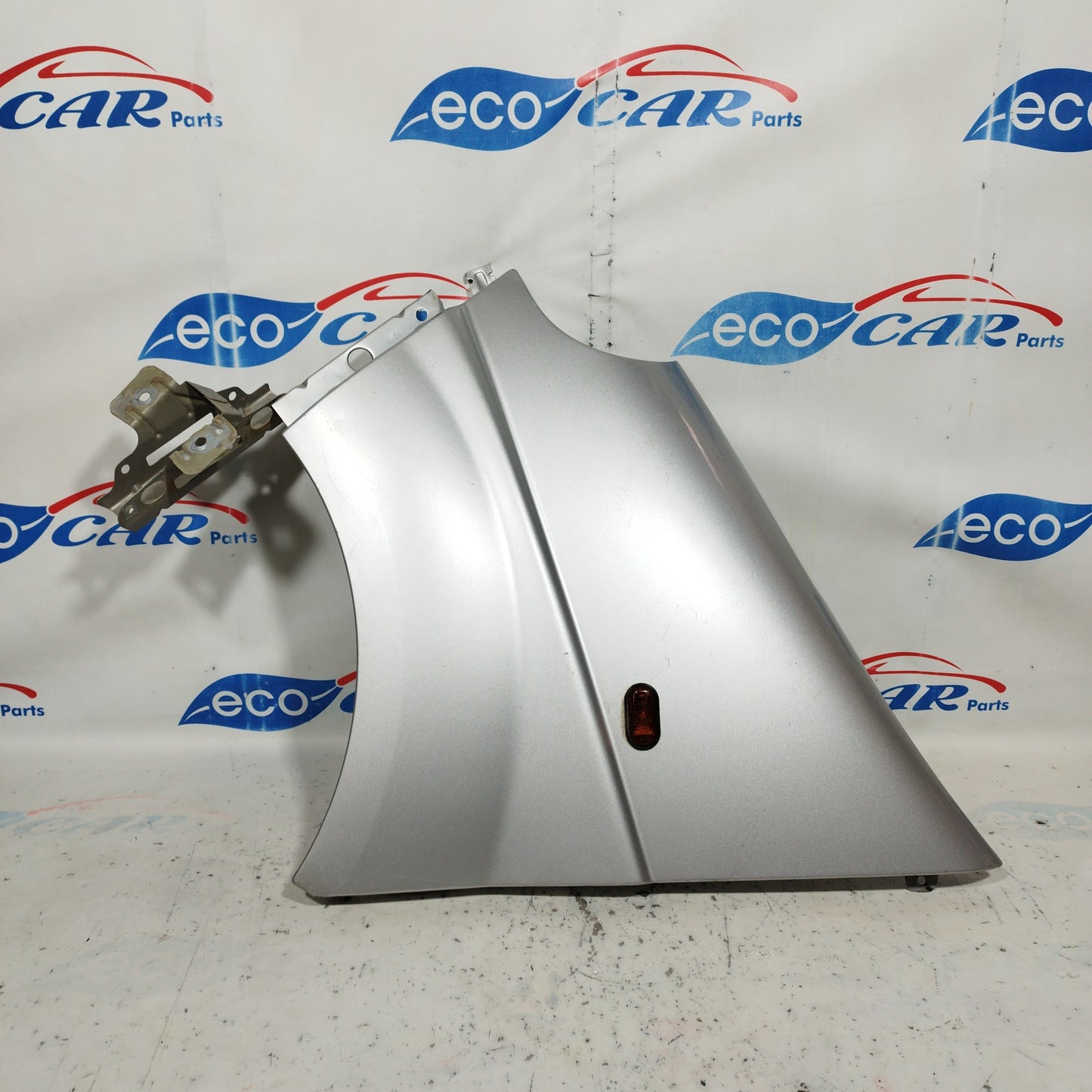 Left front fender silver gray Opel Vivaro 2010 ecoAC7140