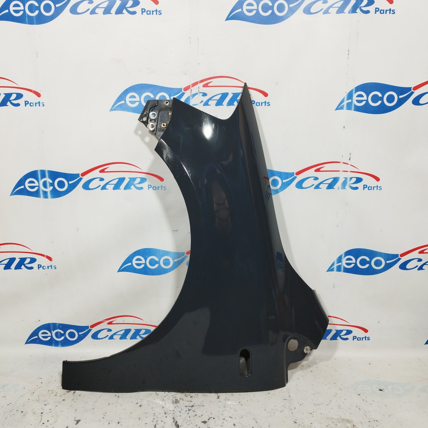 Dark gray left front fender Volkswagen Fox 2006 ecoAC7167