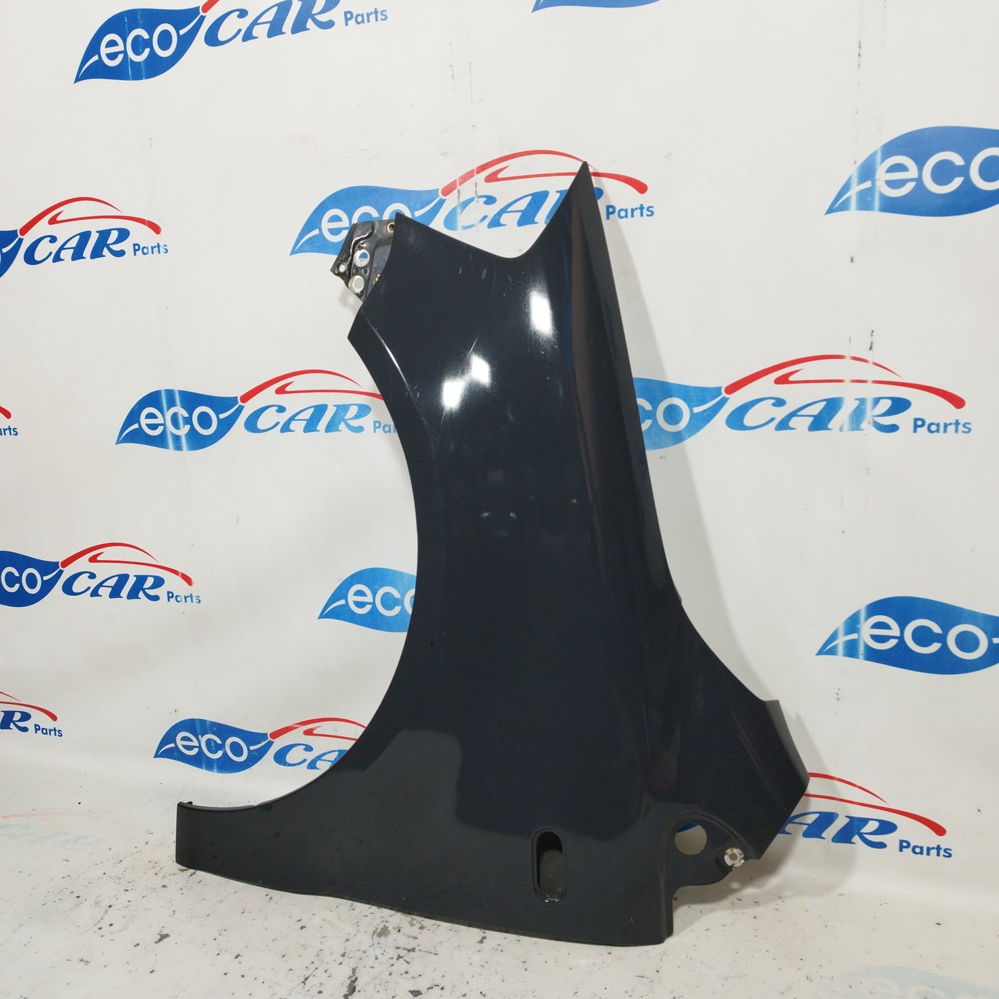 Dark gray left front fender Volkswagen Fox 2006 ecoAC7167