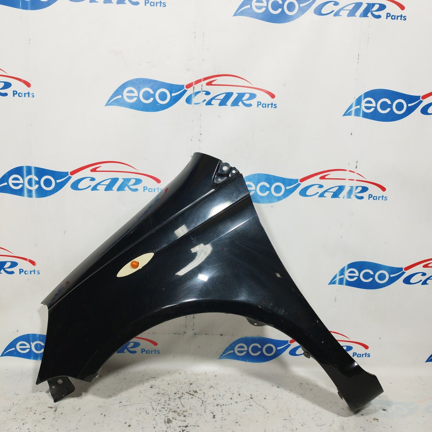 Parafango anteriore sx nero Toyota Yaris 2002 ecoAC7169