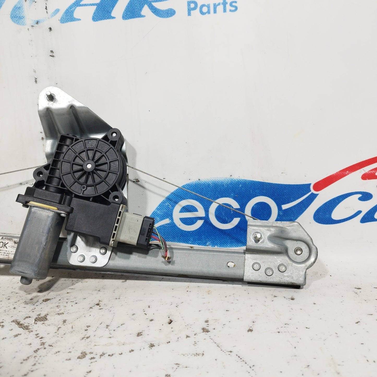 Gepäckträger vorne links Dacia Sandero 2010 6 PIN-Code: 807211440 ecoAC7180