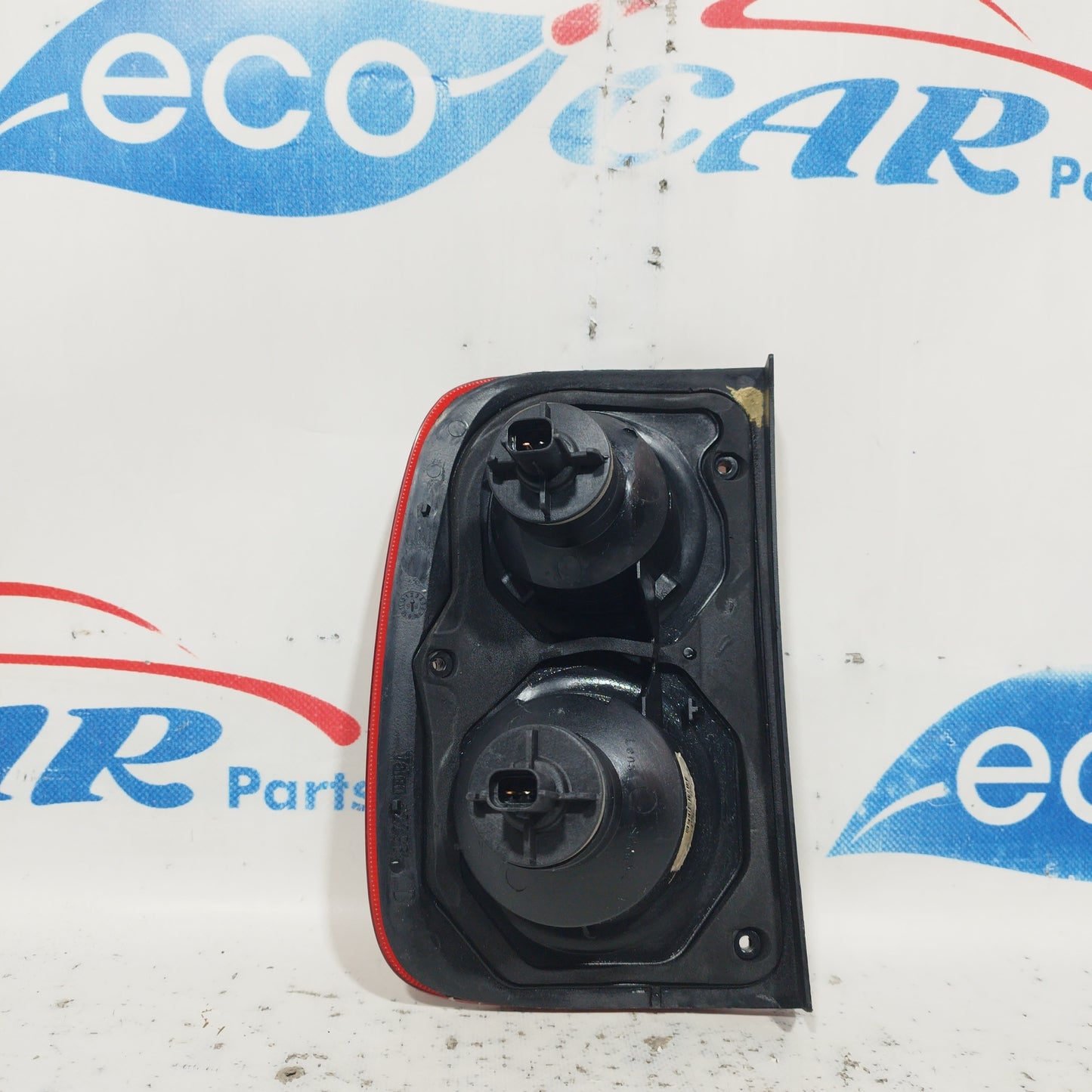 Land Rover Freelander 2000 ecoAC7203 right rear light