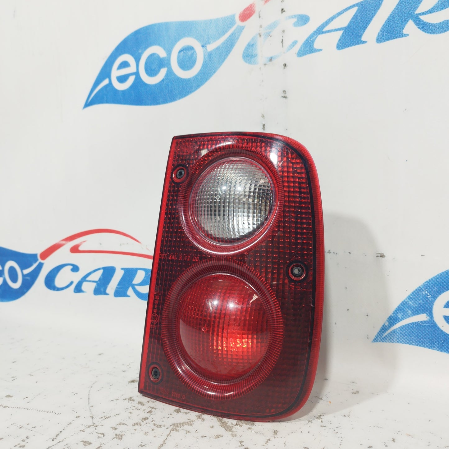 Land Rover Freelander 2000 ecoAC7208 right rear light
