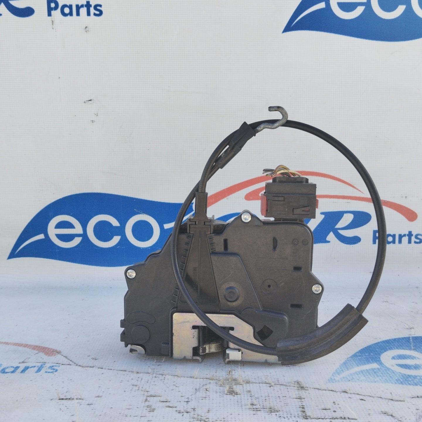 Front right lock Opel Corsa D code: 13258274 ecoAG4444