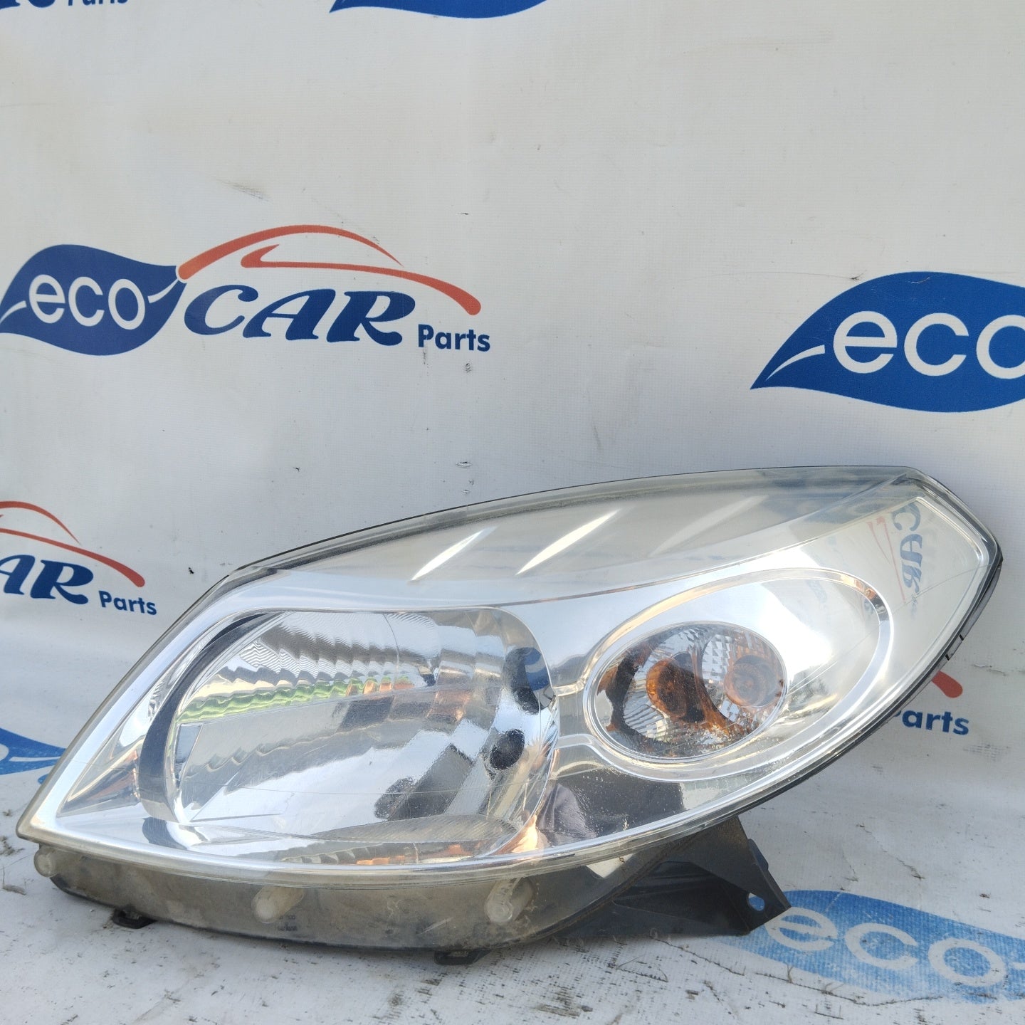Linker Frontscheinwerfer Dacia Sandero 2009 ecoAG4501