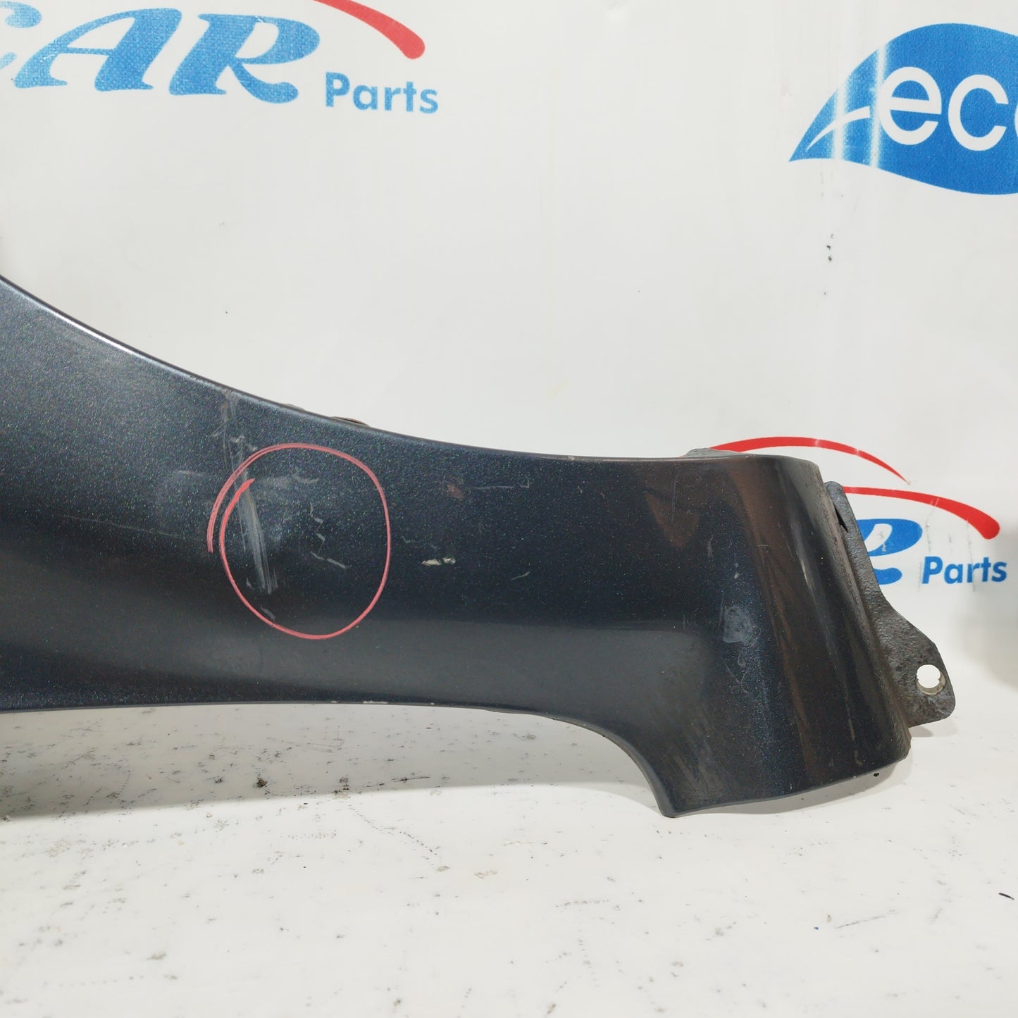 Parafango anteriore dx grigio scuro Peugeot 107 2007 ecoAC7319