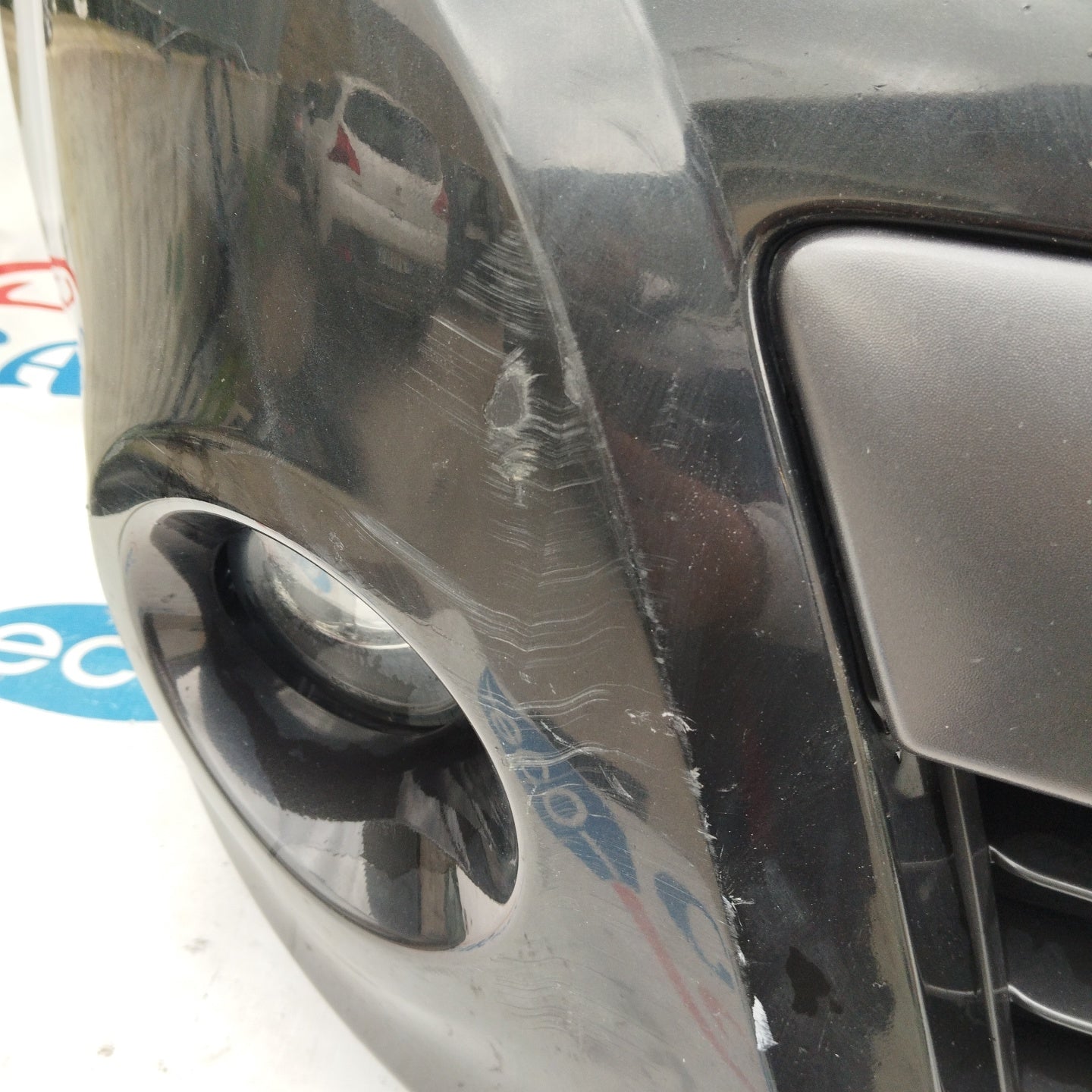 Black front bumper Renault Clio 2010 ecoAG4511