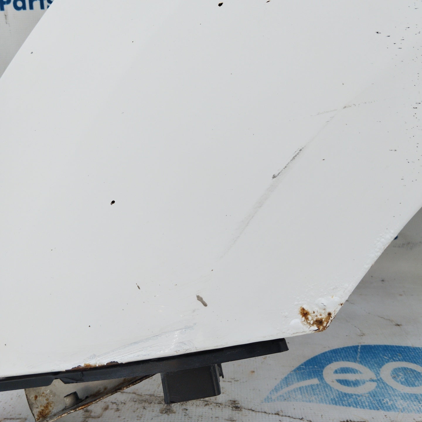 Linker Kotflügel weiß Citroen Berlingo / Peugeot Partner 2011 ecoAG4516