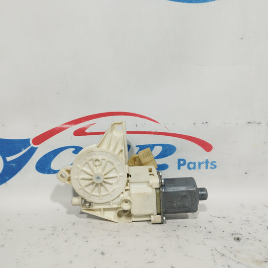 Motorino alzacristalli anteriore sx Mercedes Classe C w204 2010 5 PIN codice: A2048200142 ecoAC7356