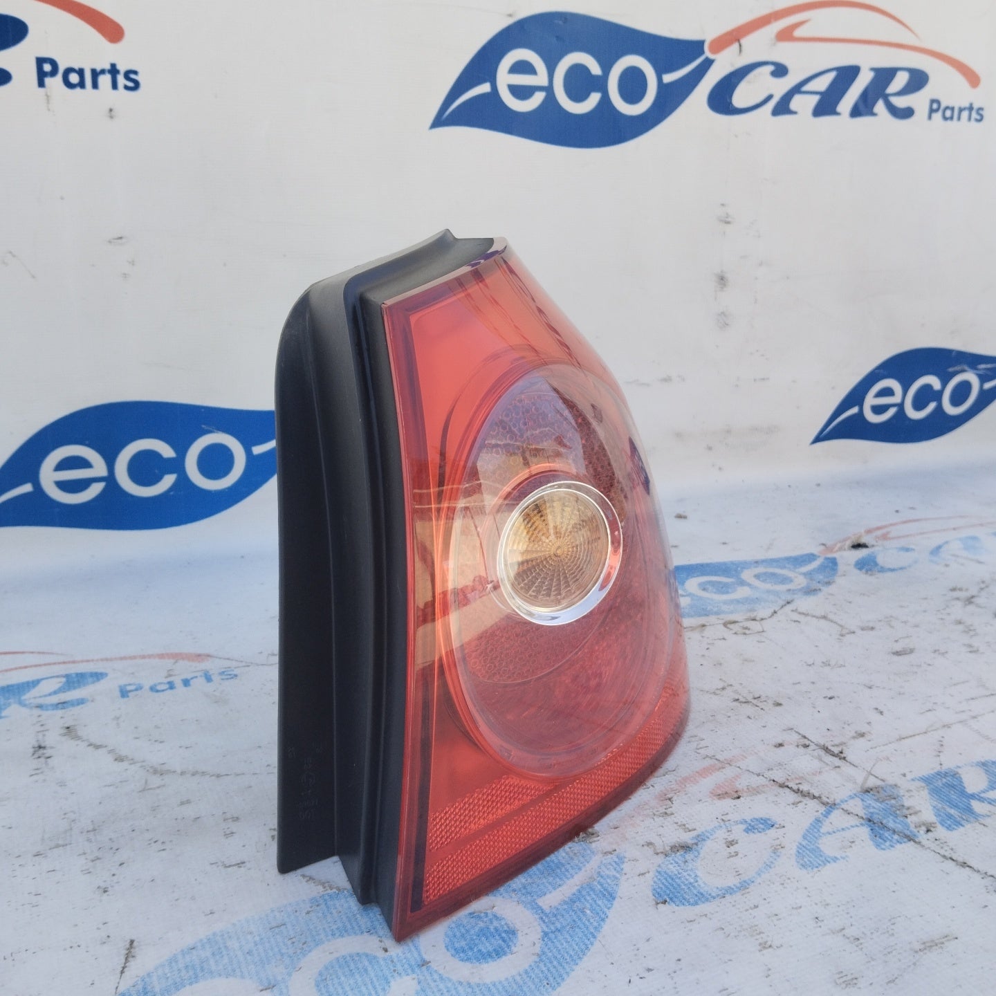 Volkswagen Golf 5 ecoAG4527 rechte Außenrückleuchte