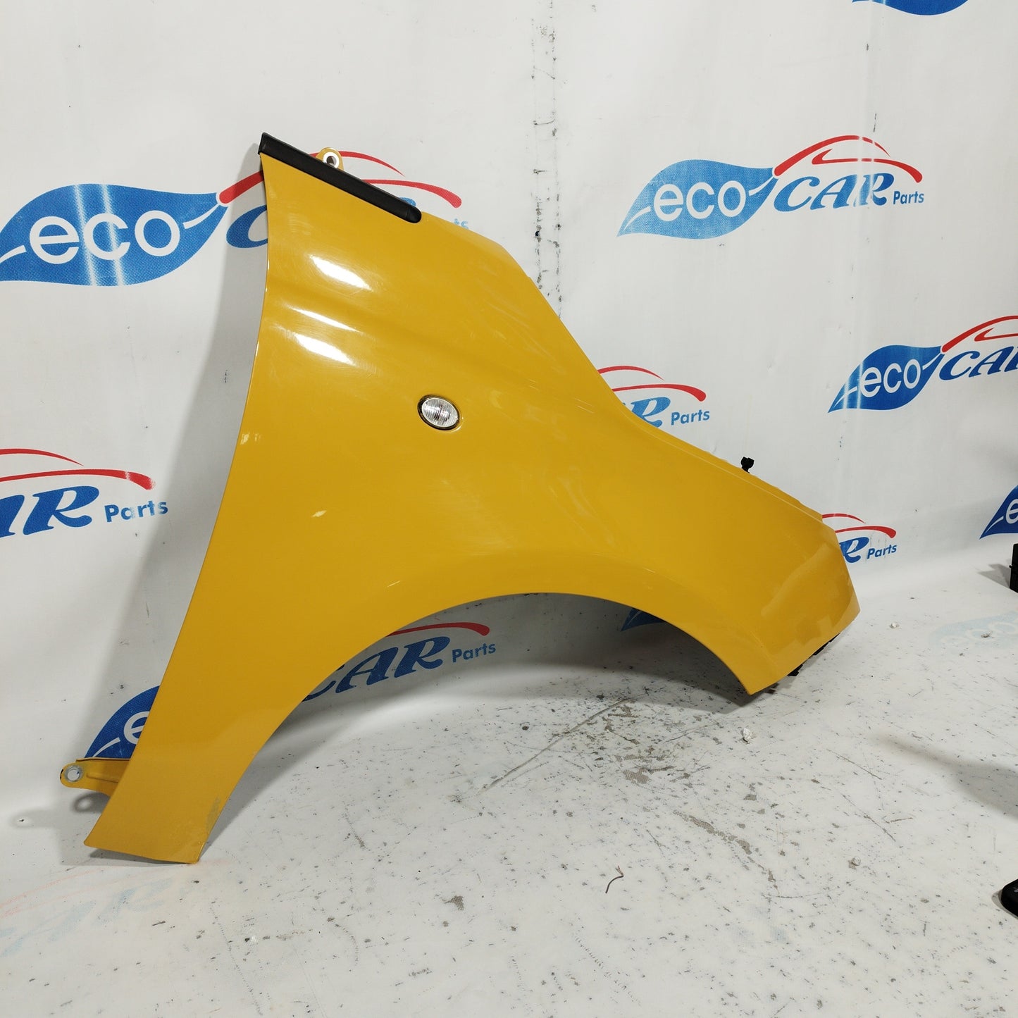 Parafango anteriore dx giallo ocra Fiat 500 2010 ecoAC7398