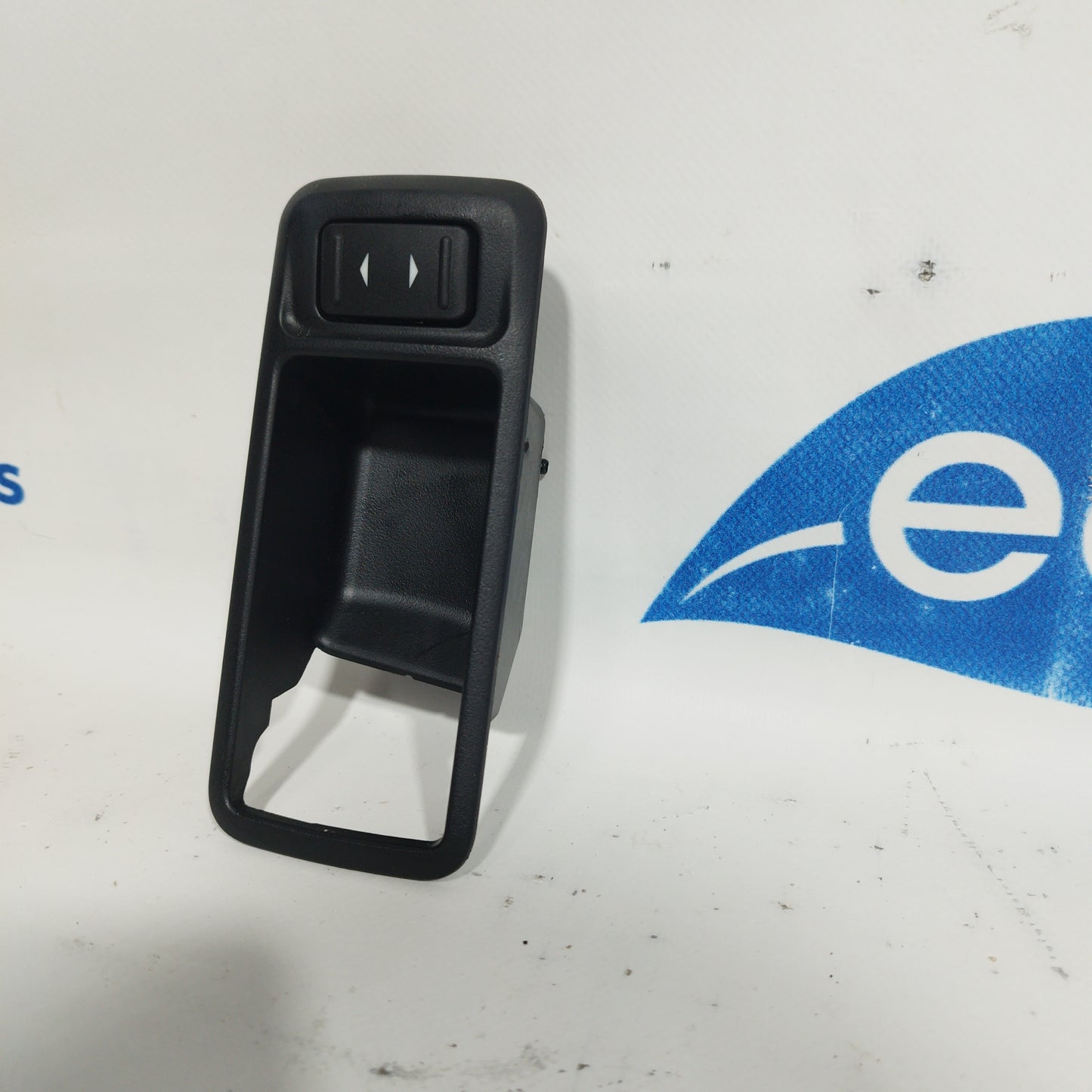 Pulsantiera anteriore dx Ford Kuga 2010 ecoAC7402