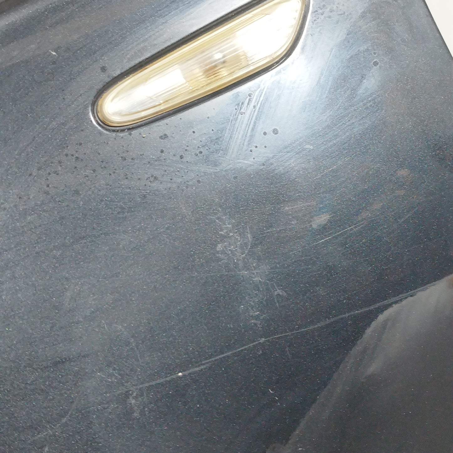 Schwarzer linker Kotflügel vorne BMW 1er 2006 ecoAC7435