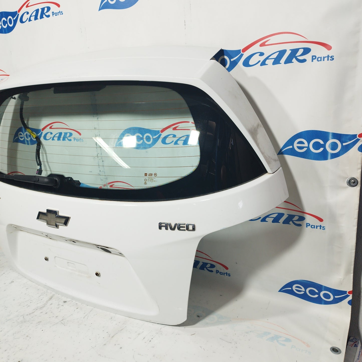 Weiße Heckklappe Chevrolet Aveo 2011 ecoAC5423