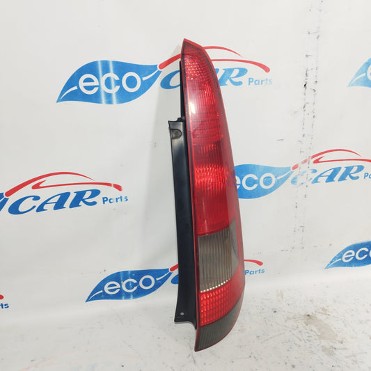 Ford Fiesta 2003 ecoAC7475 right rear light