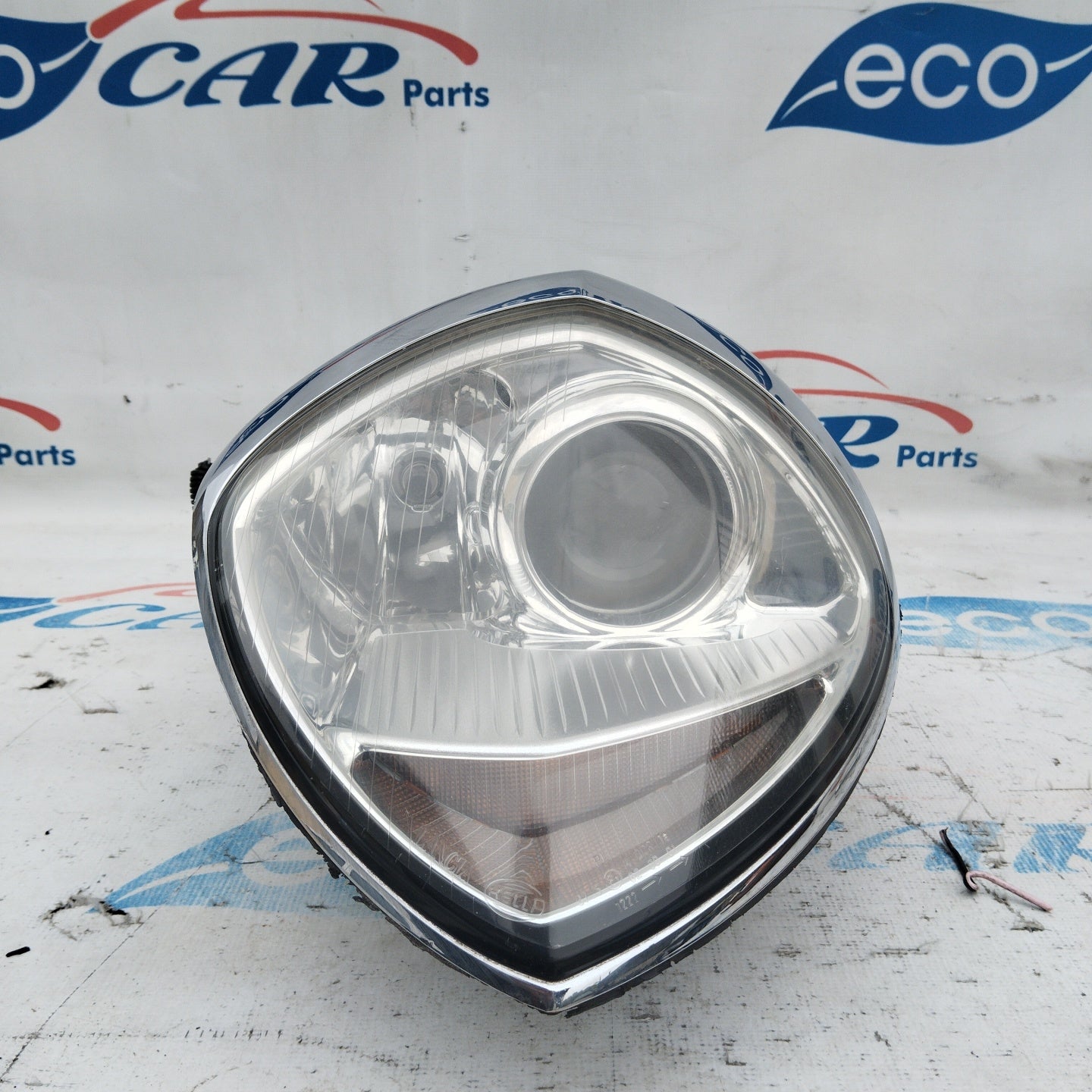 Left Xenon front light Lancia Thesis 2005 ecoAG4643